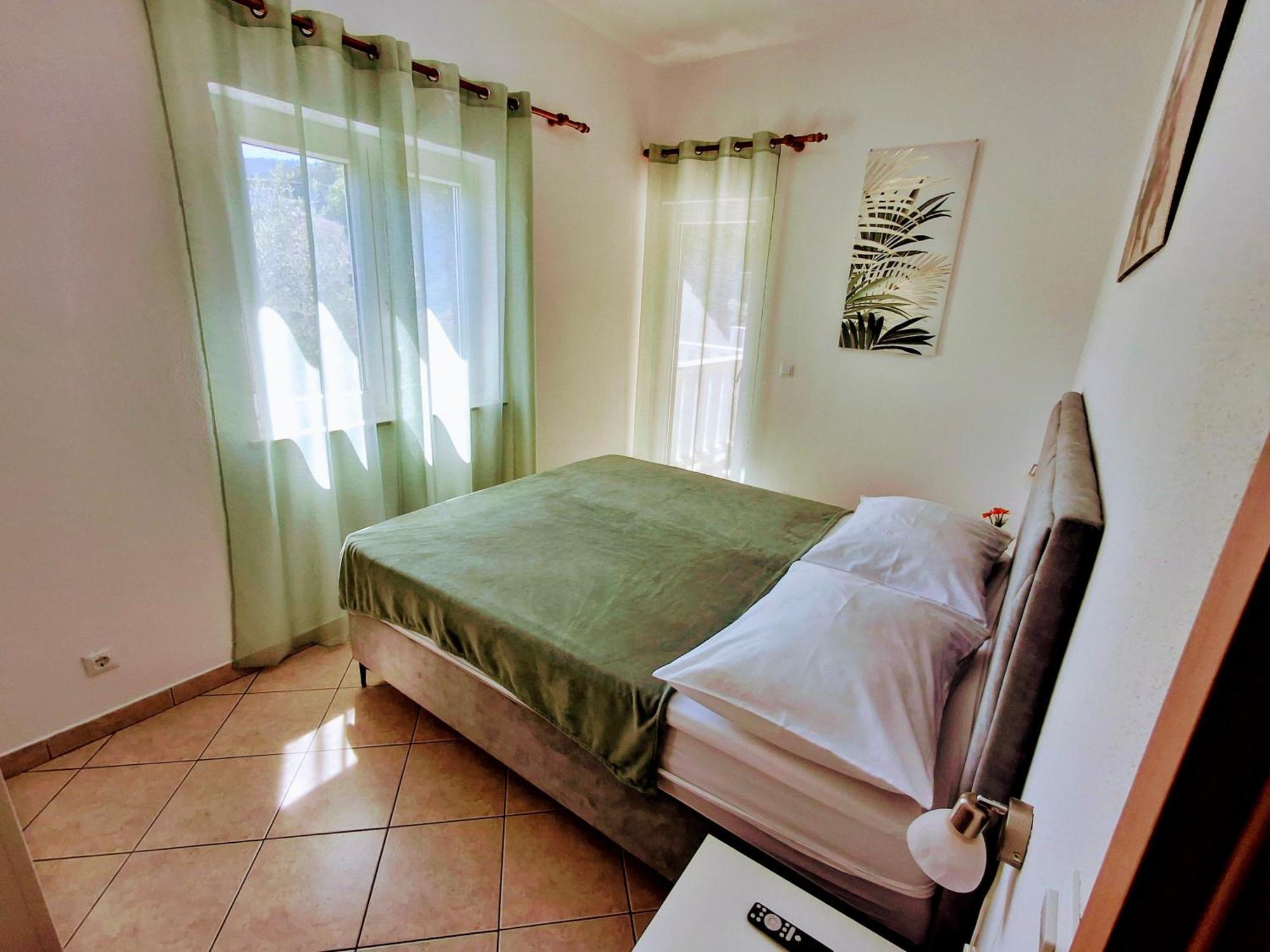 Apartmani Marta Марина Экстерьер фото