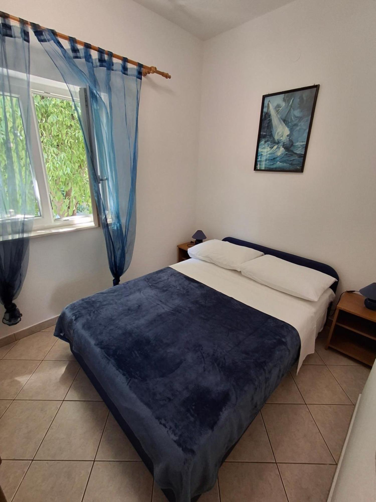 Apartmani Marta Марина Экстерьер фото